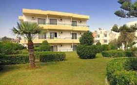 Anita Aparthotel